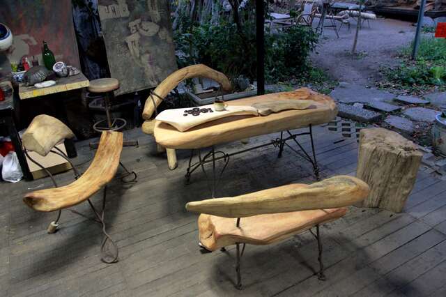 充滿設計感的木頭桌椅-臺東縣政府（慢食計畫）提供