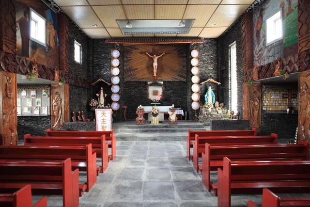知本天主堂是天主教在知本最早成立的卑南族教堂