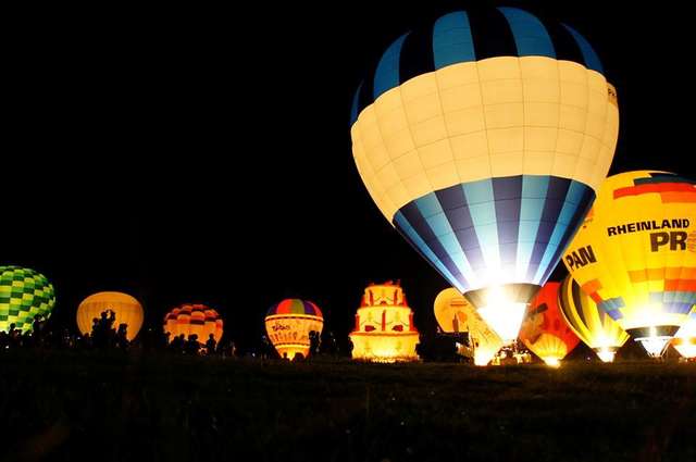 Balloon night glow