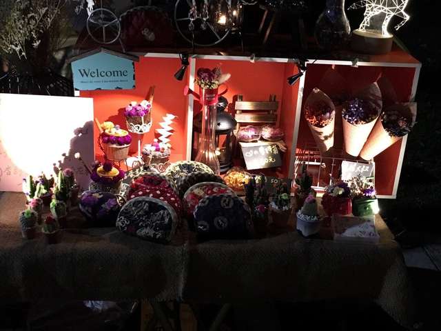 ​Moonlight market at Fantasy Tiehua!