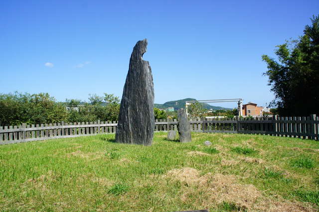 卑南遺址公園-月形石柱