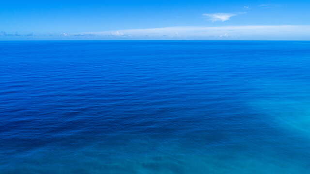 湛藍的太平洋
