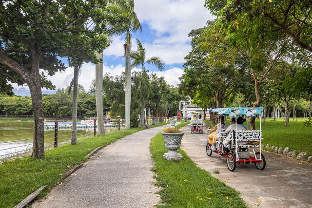 関山親水公園