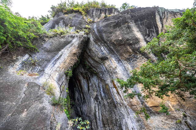 Baxian Caves