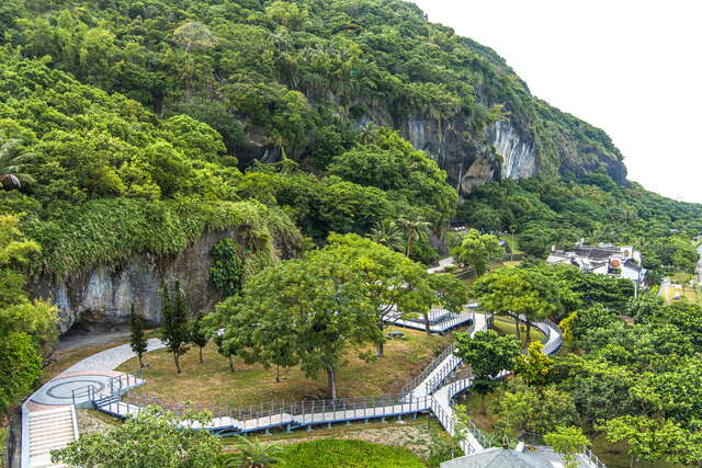 著名的海蝕洞景觀