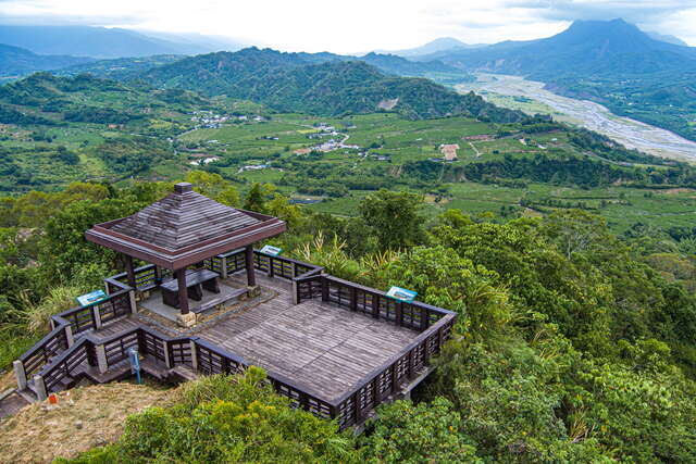 頂岩灣四格山步道