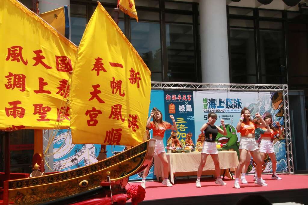 c4c41ce7-6a59-4650-92f5-05c286fd24eb