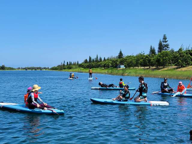 透过亲子趣味竞赛，熟练救溺技能