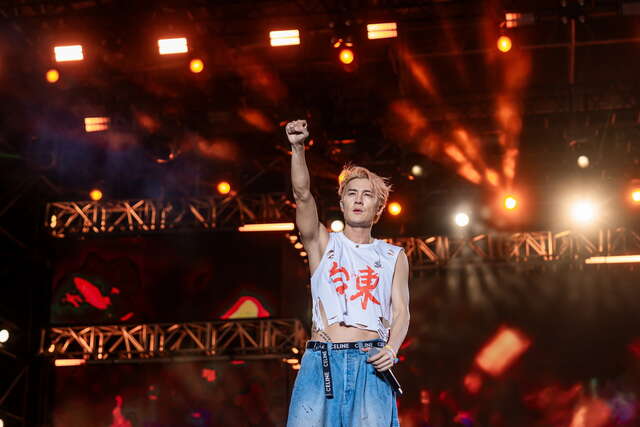 创作天王吴克群_照片由台东县政府提供