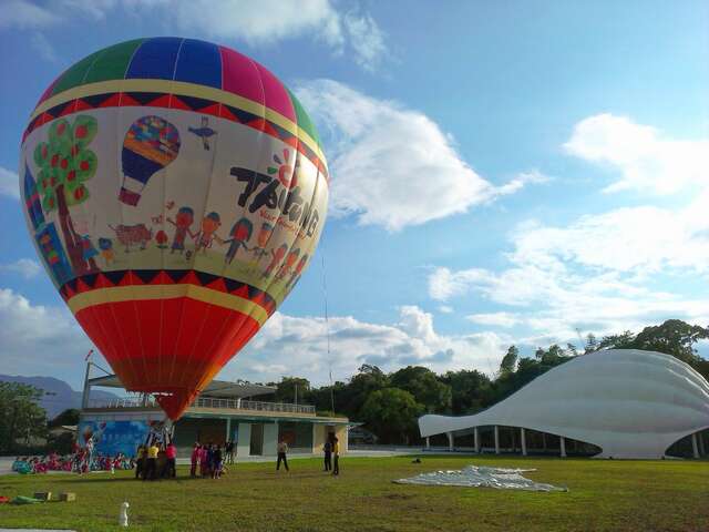 天際航空─熱氣球飛行夢工場
