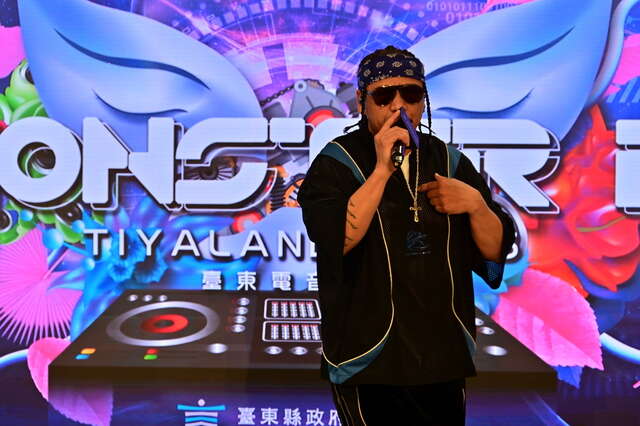 曾获金曲奖最佳原住民语歌手奖的葛西瓦也到场共襄盛举_图片取自台东县政府县政新闻