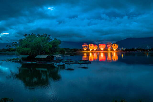 大坡池光雕_台东县政府提供