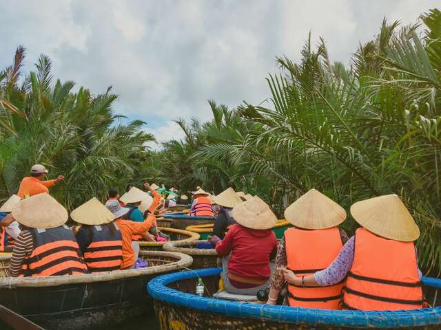 别具风情的迦南岛竹篮船_照片为台东县政府提供