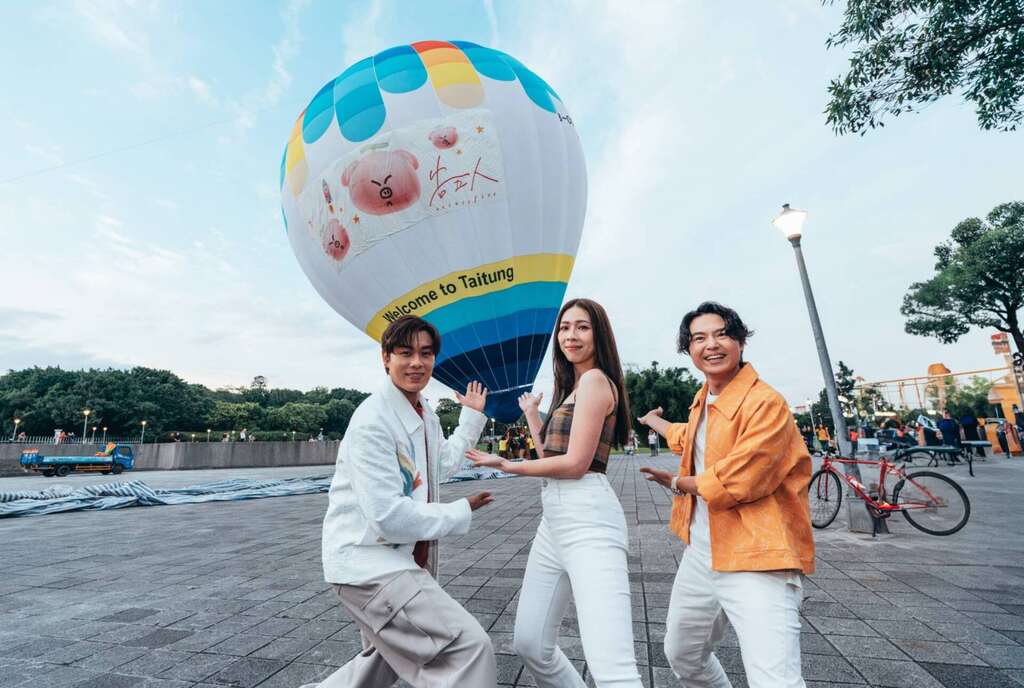 f79bb99d-4c0f-49ab-87df-c26a2f609748