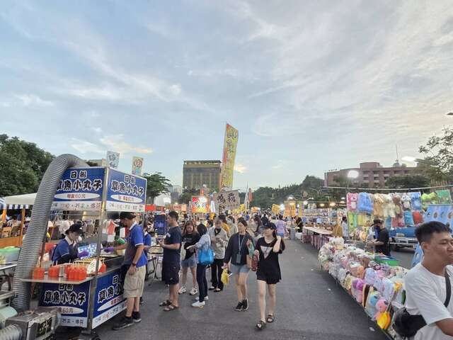 期望為夜市攤商注入更多消費動能，擴大活動效益。_圖片取自台東縣政新聞