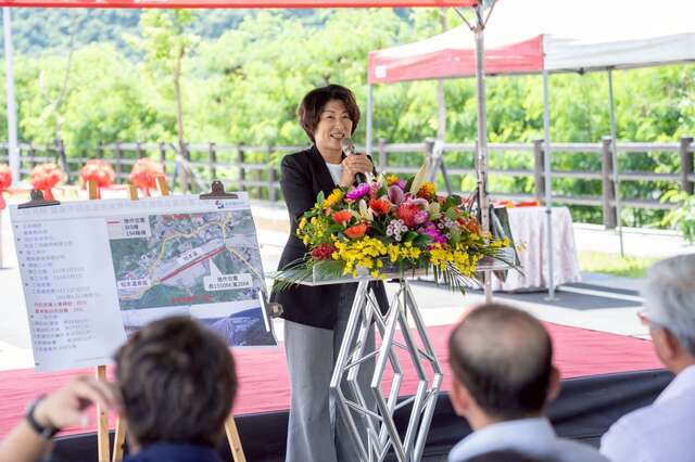 縣長饒慶鈴表示，知本溫泉為臺東縣最重要的觀光地區之一，其交通便利性一直是縣府關注的重點_圖片取自台東縣政府縣政新聞
