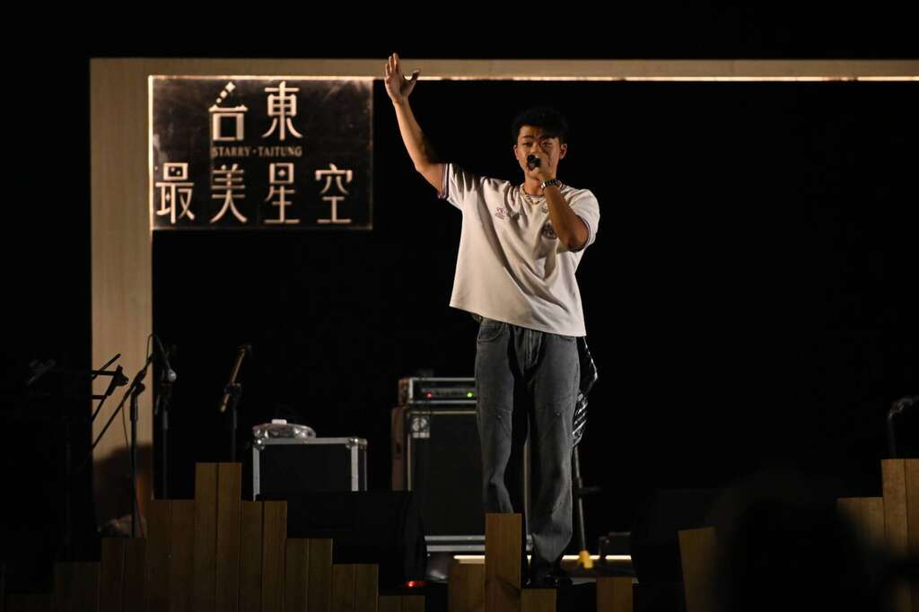 千禧全製作唱跳歌手王ADEN_圖片取自臺東縣政府縣政新聞