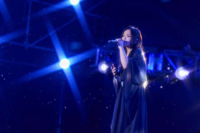 金曲歌后徐佳瑩則以〈你敢不敢〉、〈失落沙洲〉等經典曲目唱出動人瞬間_圖片取自臺東縣政府縣政新聞