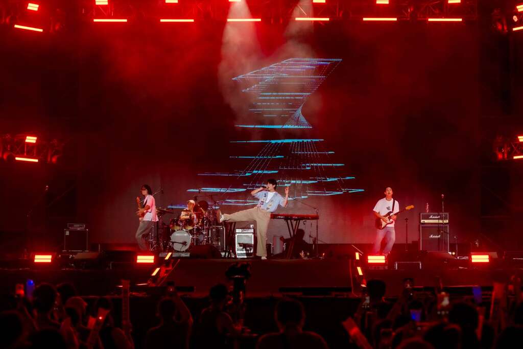 e1906fd8-65ea-4c52-8159-e2ea8153417f (1)