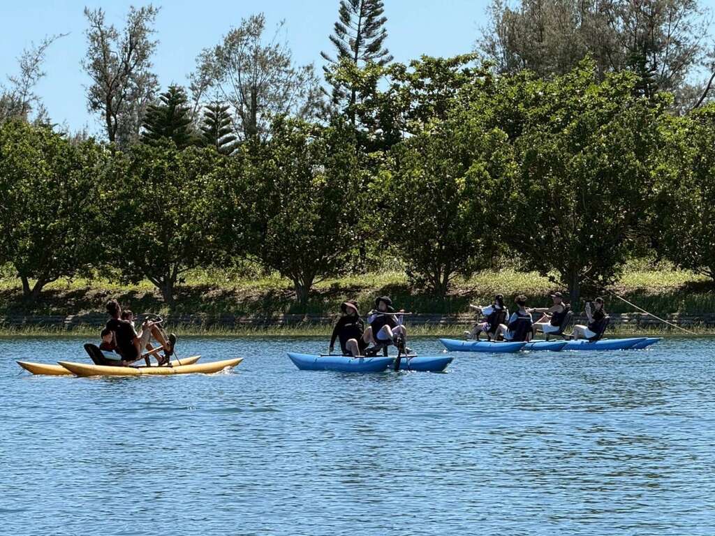 水上自行車體驗 _照片為臺東縣政府提供