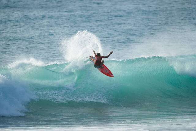 今年賽事吸引全球12國，逾200名衝浪選手齊聚_圖片取自臺東縣政府縣政新聞