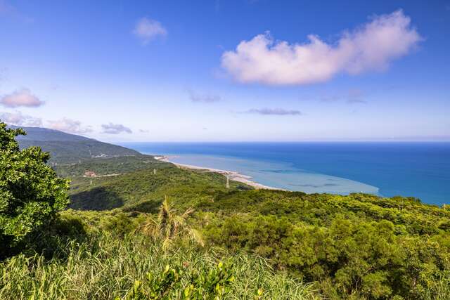 Mt. Balangwei and the Worriless Pavilion