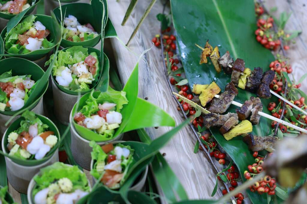 縣府和「食、宿、遊、購」四大領域業者合作_圖片取自臺東縣政府縣政新聞