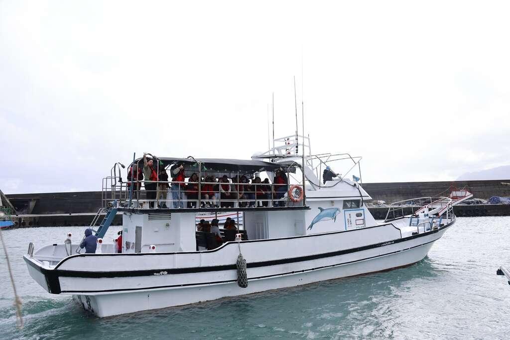 乘船的港邊導覽,是認識地方的絕佳視野_圖片取自臺東縣政府縣政新聞