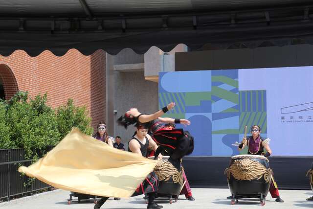 氣勢磅礡的表演_圖片來源臺東縣政府縣政新聞