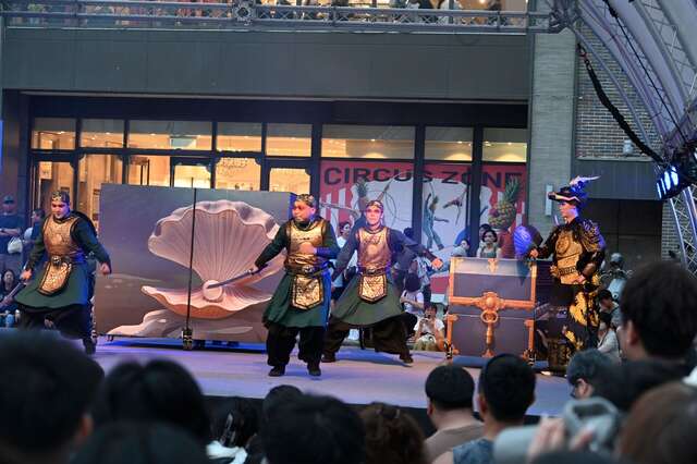 台東藝穗節馬戲特區於新生廣場、臺東縣立體育館西門前草地及鐵花路徒步區登場_圖片取自臺東縣政府縣政新聞