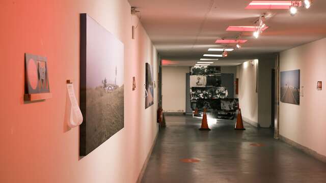 臺東藝穗節回顧展照片展示走廊_圖片來源台東縣政府縣政新聞